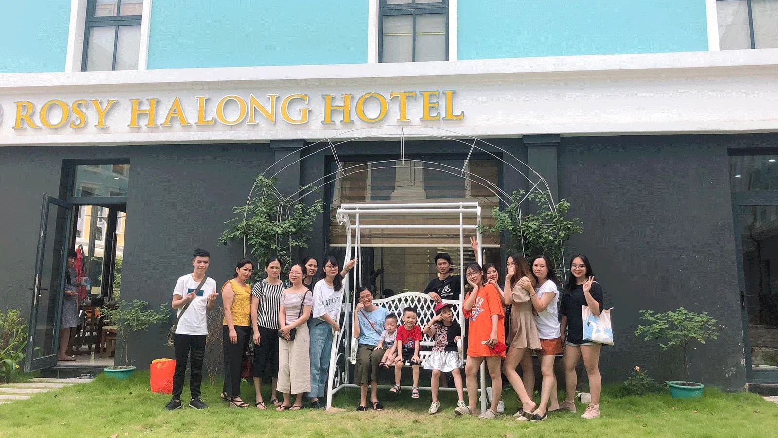 Khách sạn Rosy Hạ Long Hotel