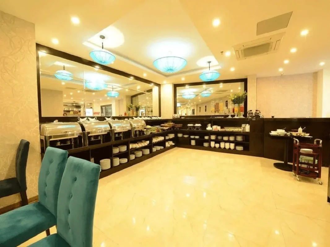 Khách sạn Hà Nội Emerald Waters Hotel & Spa