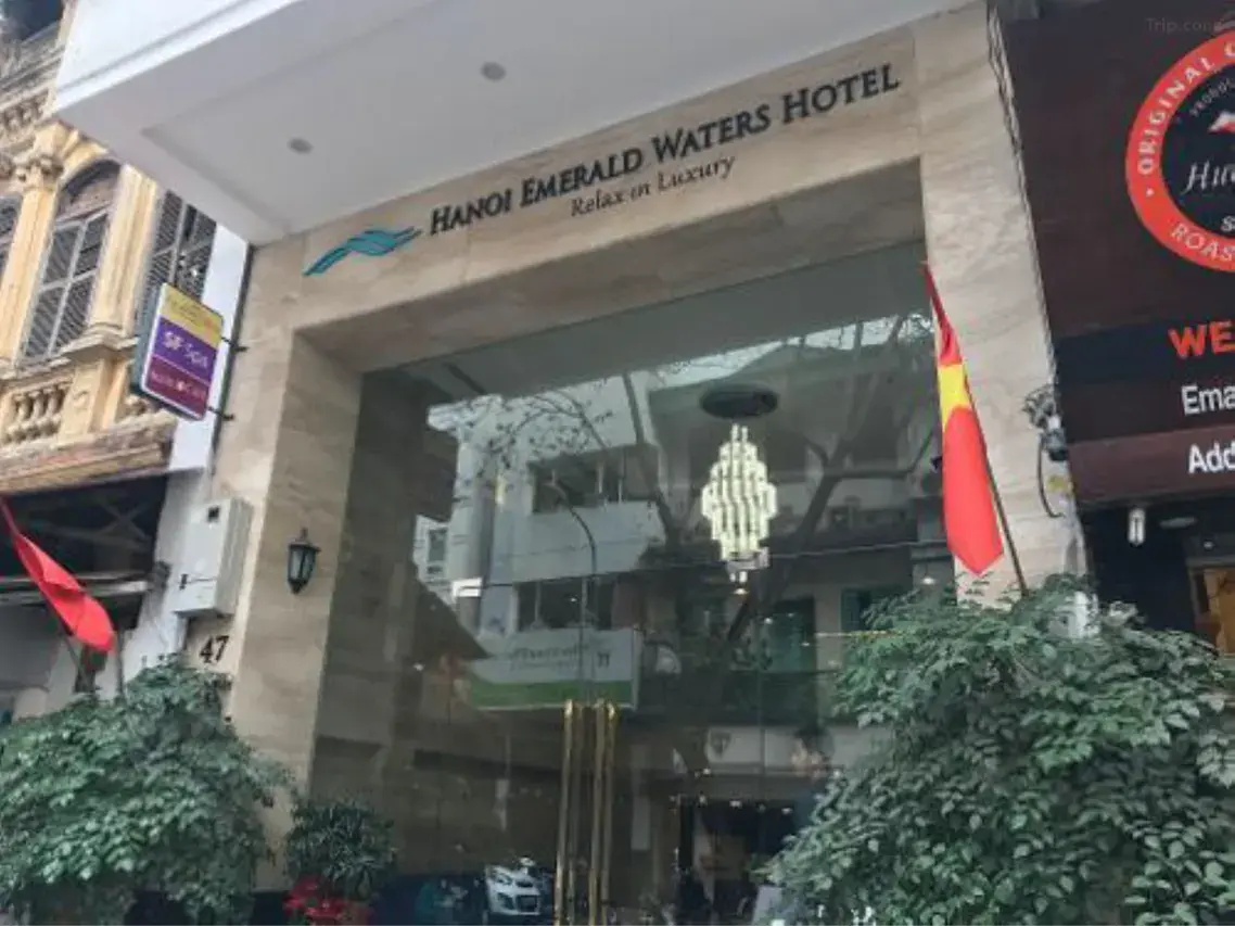 Khách sạn Hà Nội Emerald Waters Hotel & Spa