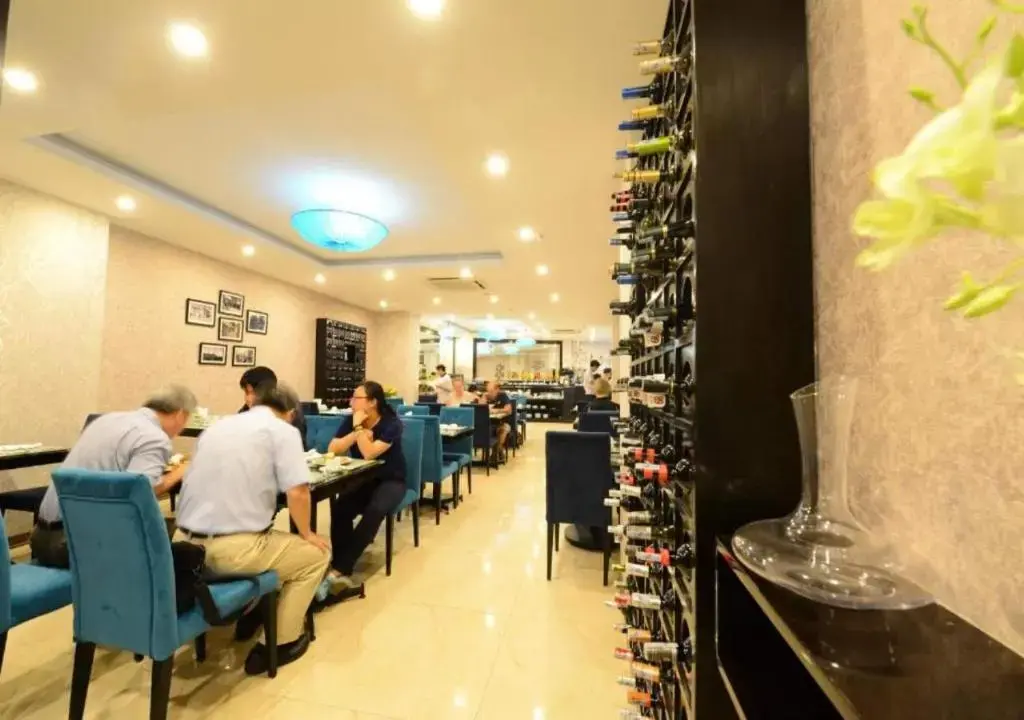 Khách sạn Hà Nội Emerald Waters Hotel & Spa