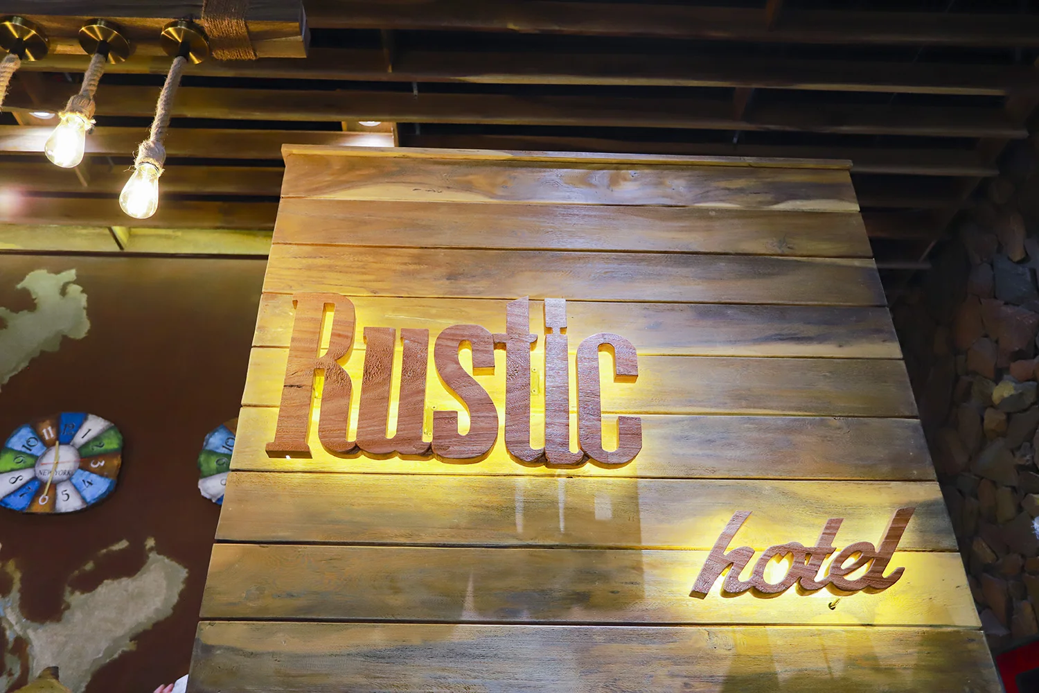 Khách sạn Rustic Hotel Quy Nhơn