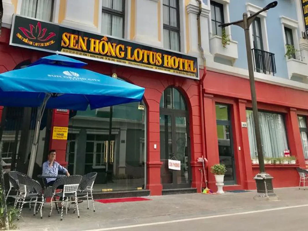 Khách sạn Sen Hồng Lotus Hotel Hạ Long