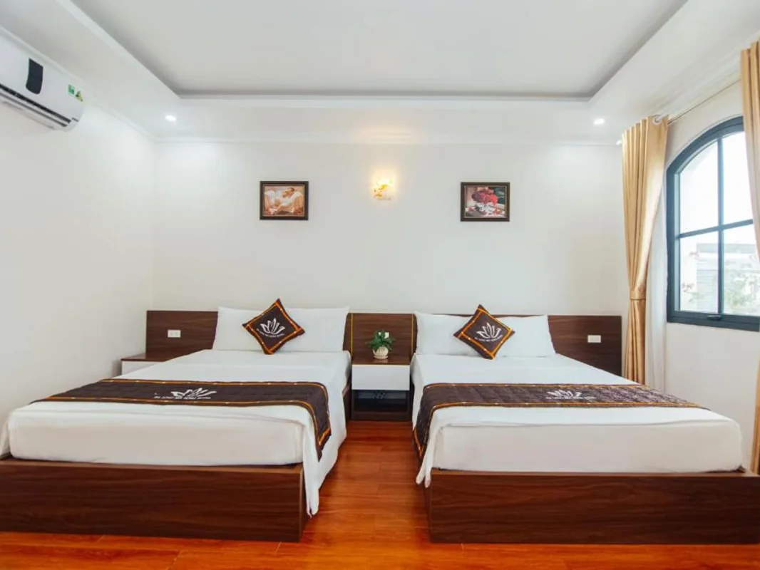 Khách sạn Sen Hồng Lotus Hotel Hạ Long