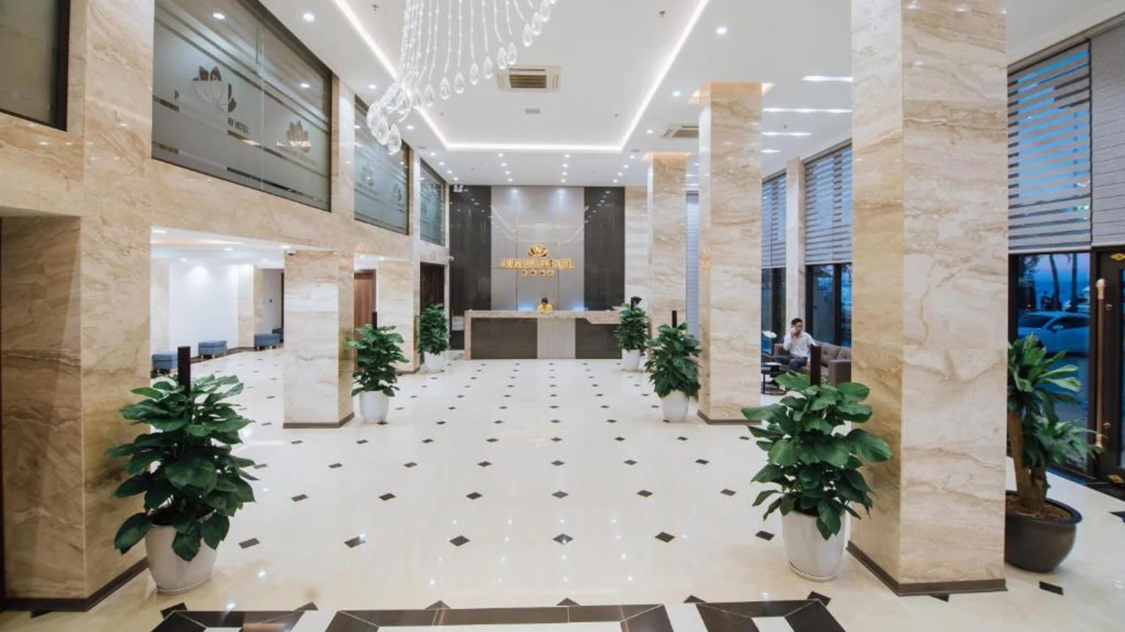 Khách sạn Phương Bắc Luxury Hotel Quảng Bình