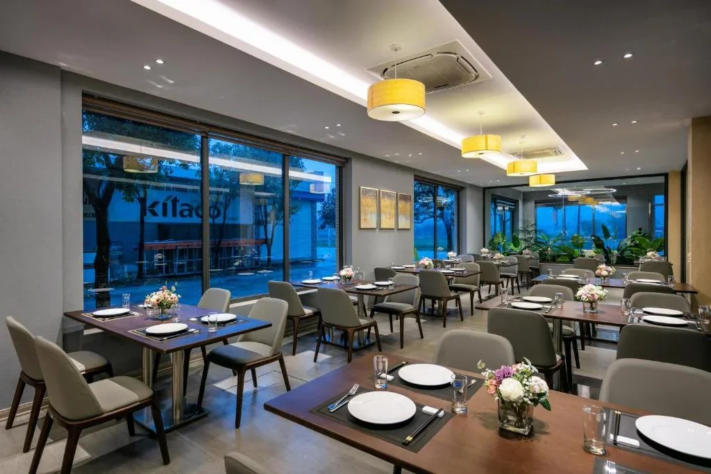 Khách sạn Golden Season Hotel Ninh Bình