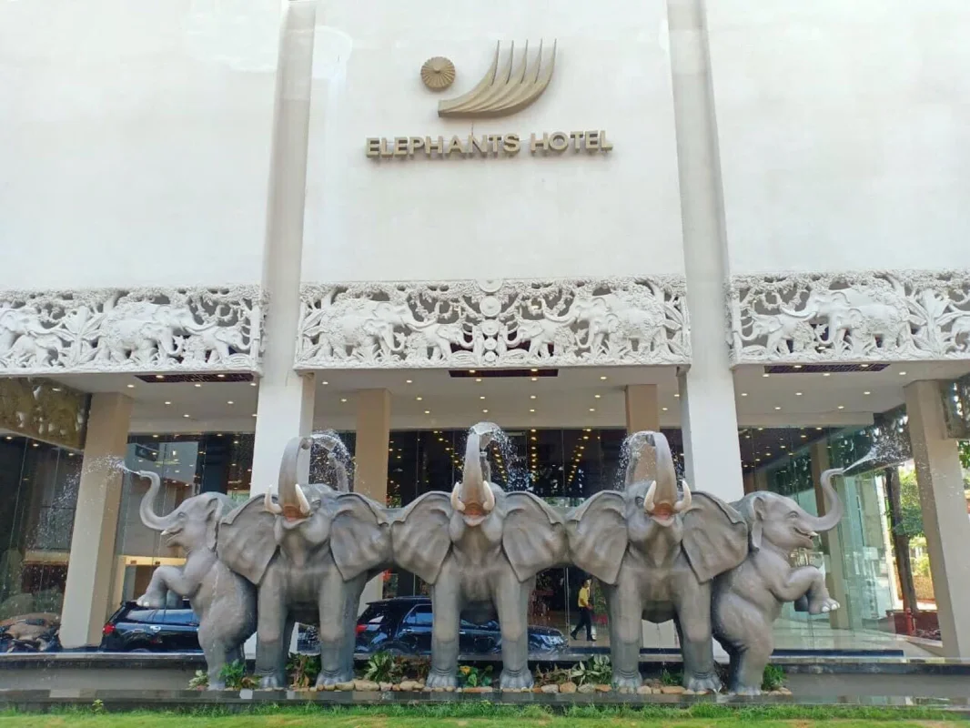 Khách sạn Elephants Hotel Buôn Ma Thuột