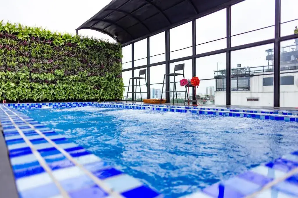 Khách sạn Shining Central Hotel & Spa Hà Nội