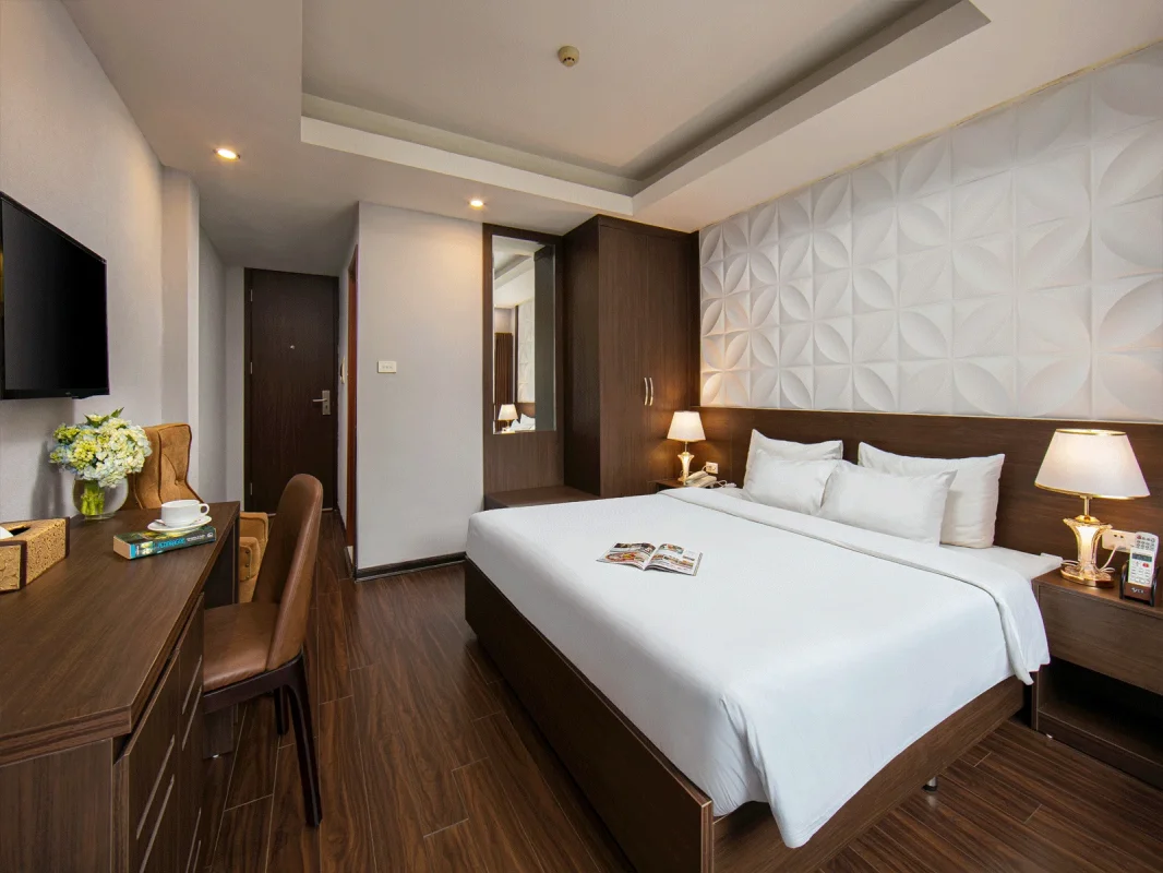 Khách sạn Diamond King Hotel & Travel Hà Nội