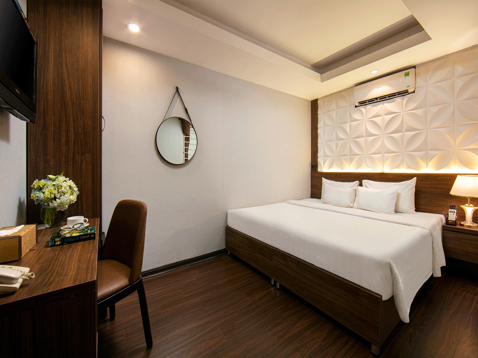 Khách sạn Diamond King Hotel & Travel Hà Nội