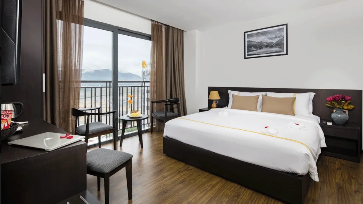 Khách sạn La Sera Nha Trang Hotel