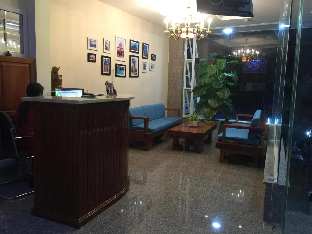 Khách sạn Ly Kỳ Hotel Quy Nhơn