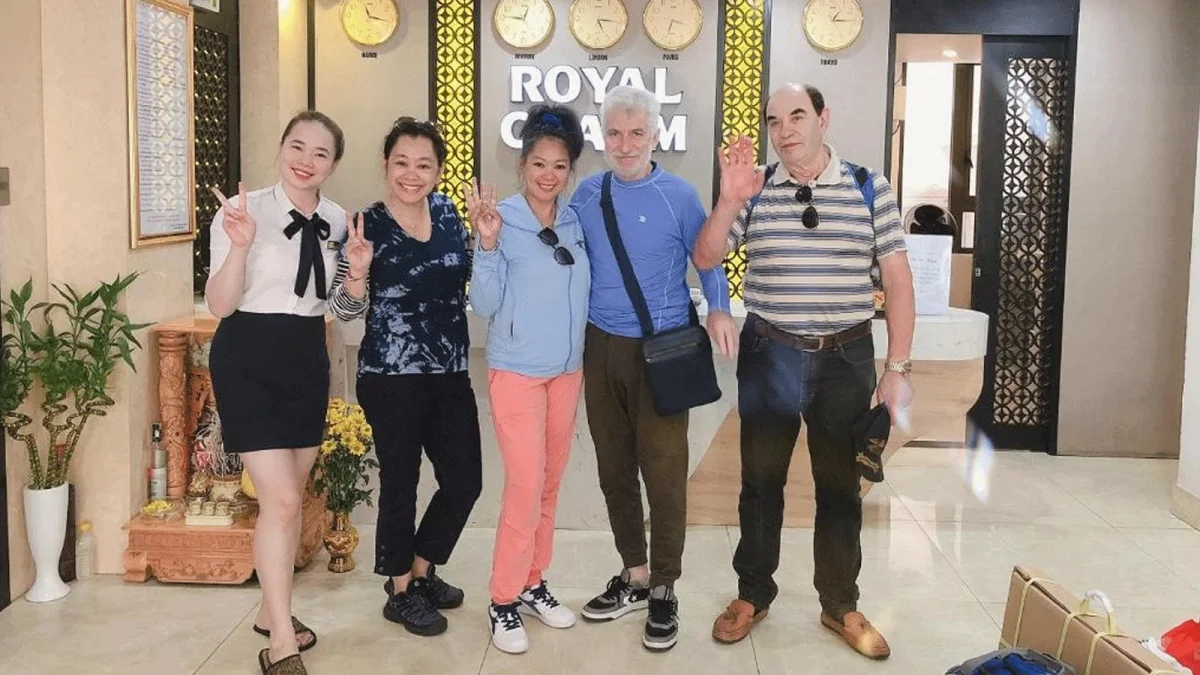 Khách sạn Royal Charm Hotel Đà Nẵng