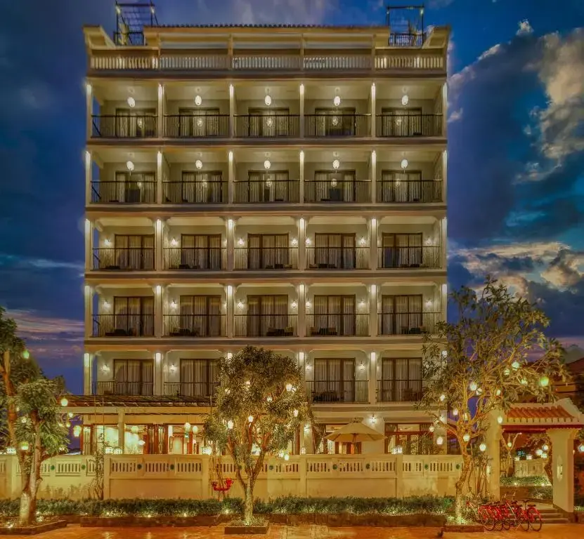 Khách sạn Cozy Savvy Boutique Hotel Hội An