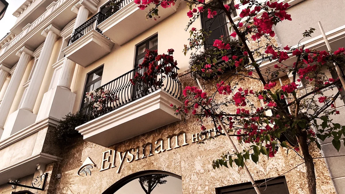 Khách sạn Elysinam Boutique Hotel Hạ Long