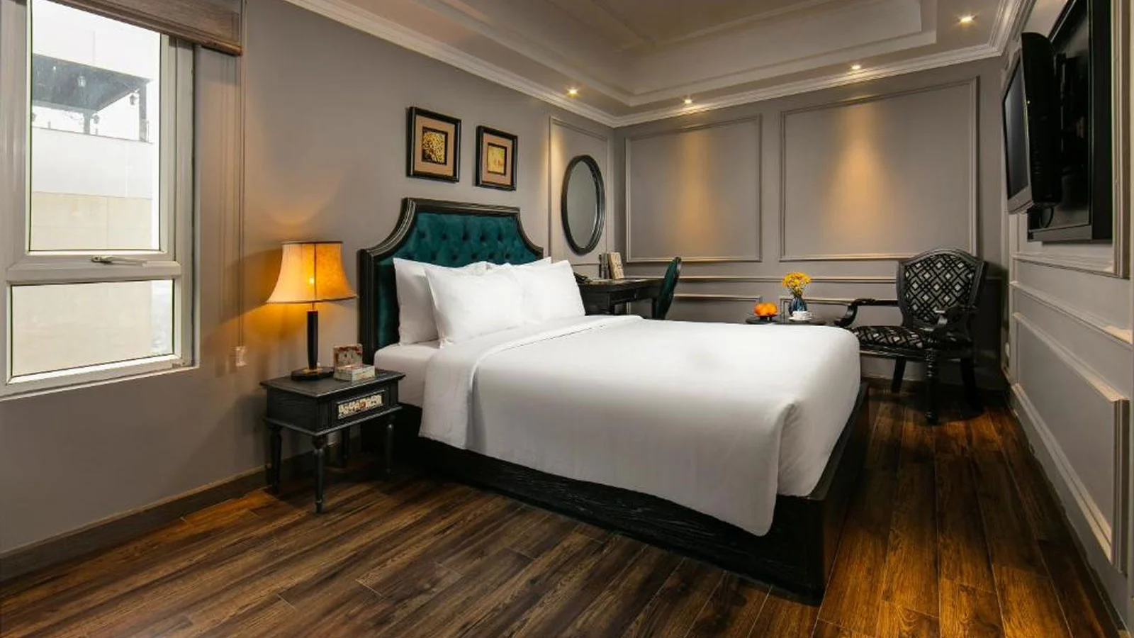 Khách sạn Cent Premium Hotel Hà Nội