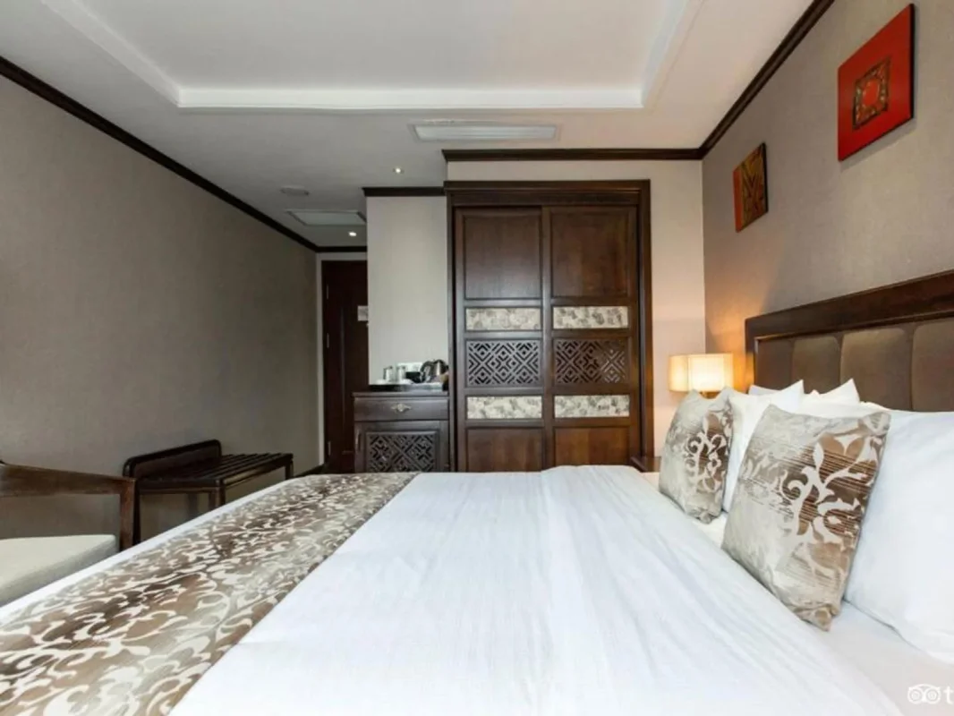 Khách sạn Golden Lotus Luxury Hotel Hà Nội