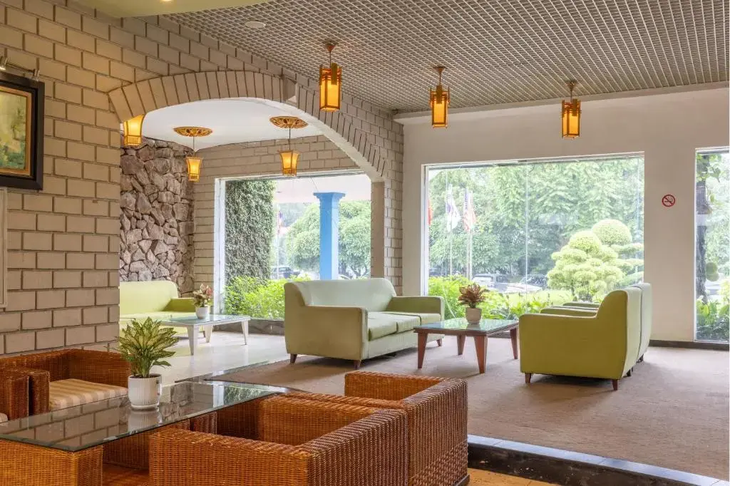 Khách sạn Thắng Lợi Hotel Hà Nội