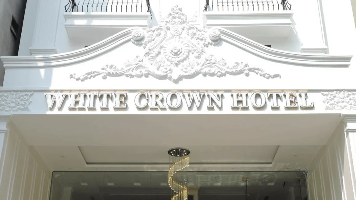 Khách sạn White Crown Hotel Hạ Long