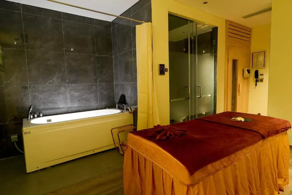 Khách sạn Dolce by Wyndham Hà Nội Golden Lake