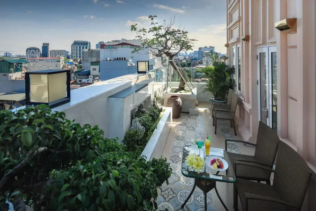 Khách sạn Champton Hà Nội Hotel