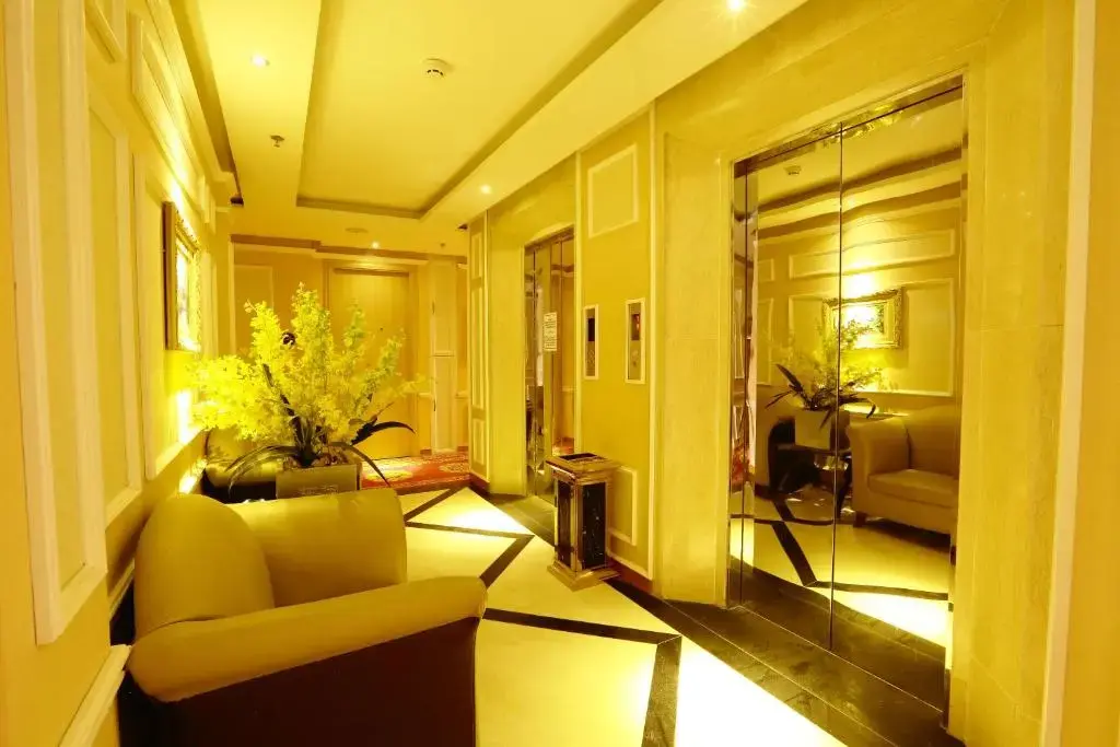 Khách sạn Holiday One Hotel Cần Thơ