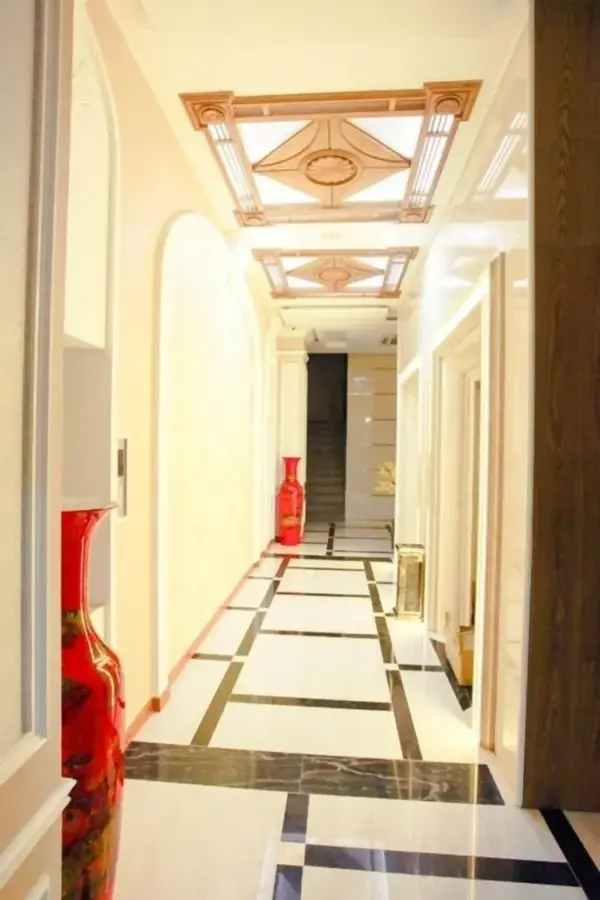 Khách sạn Holiday One Hotel Cần Thơ