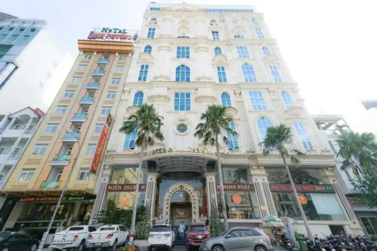 Khách sạn Holiday One Hotel Cần Thơ