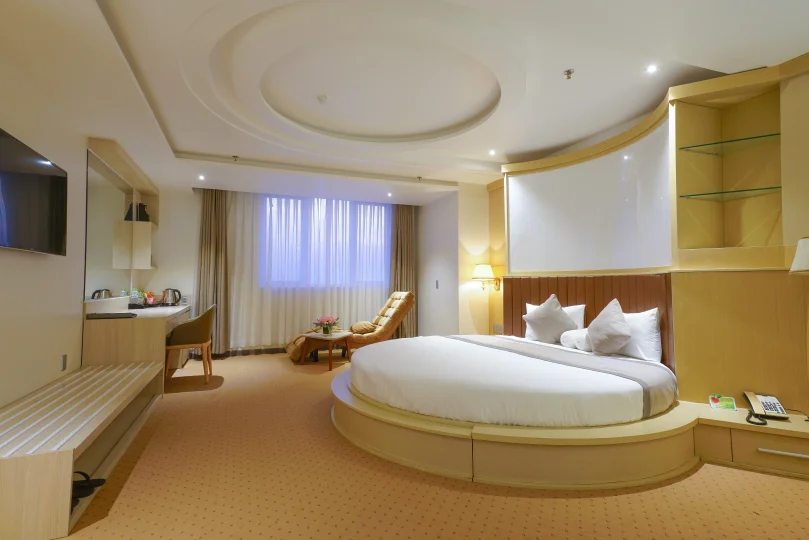 Holiday One Hotel Cần Thơ