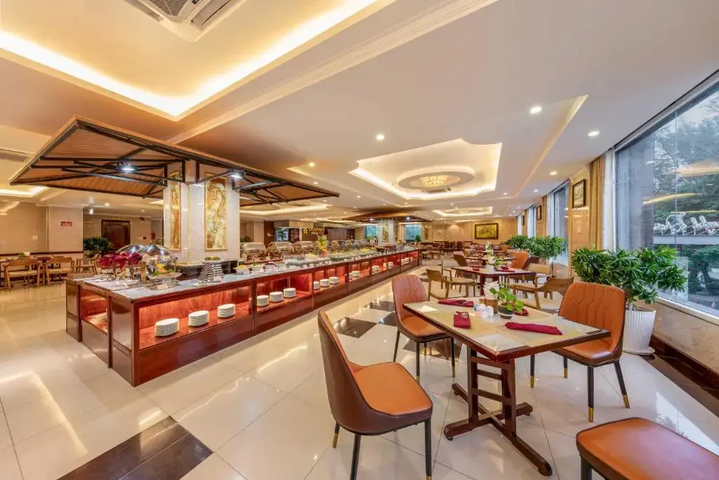 Khách sạn Vạn Phát Riverside Hotel Cần Thơ