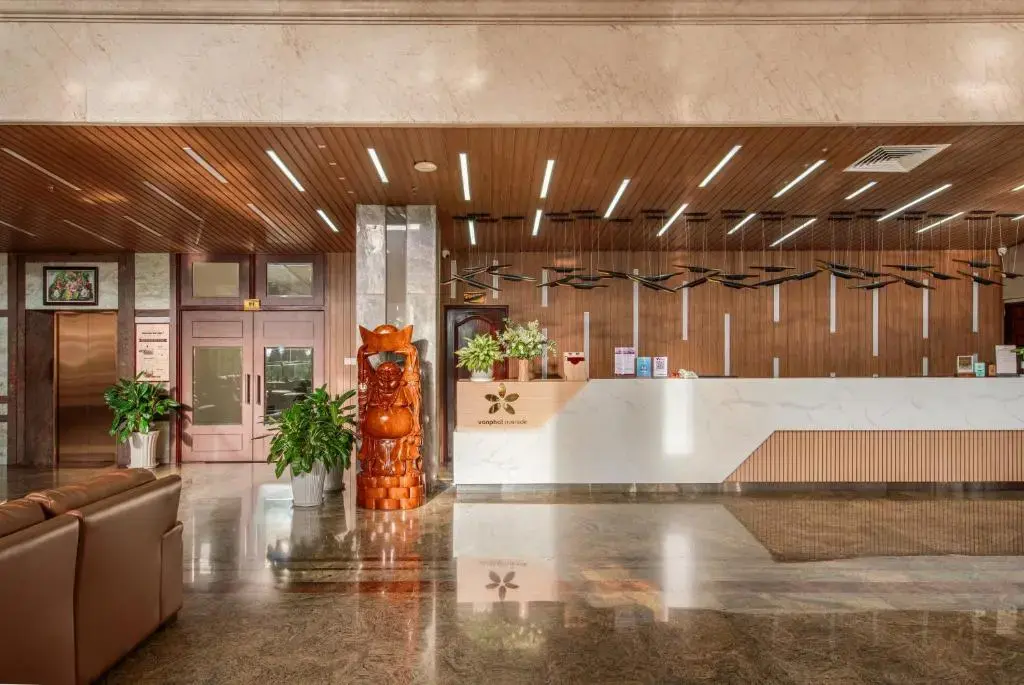 Khách sạn Vạn Phát Riverside Hotel Cần Thơ