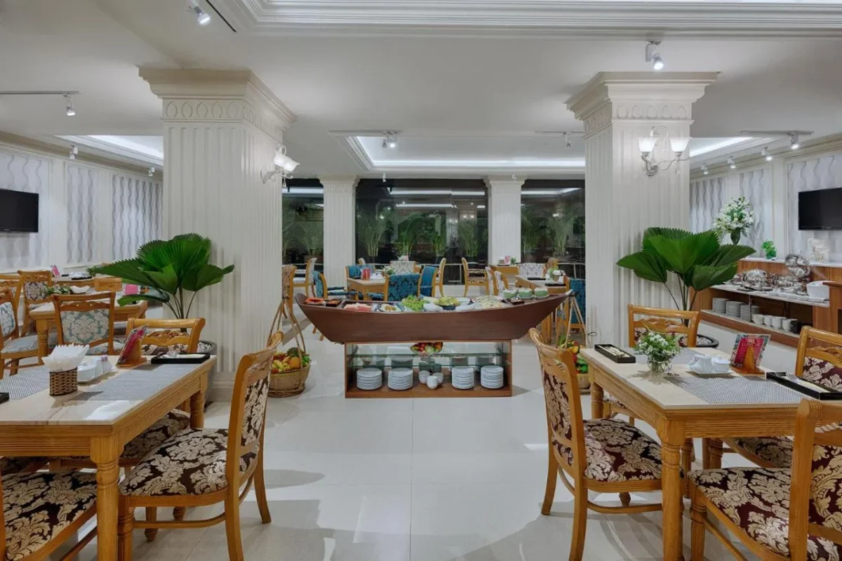 Khách sạn Silverland Sil Hotel & Spa Hồ Chí Minh