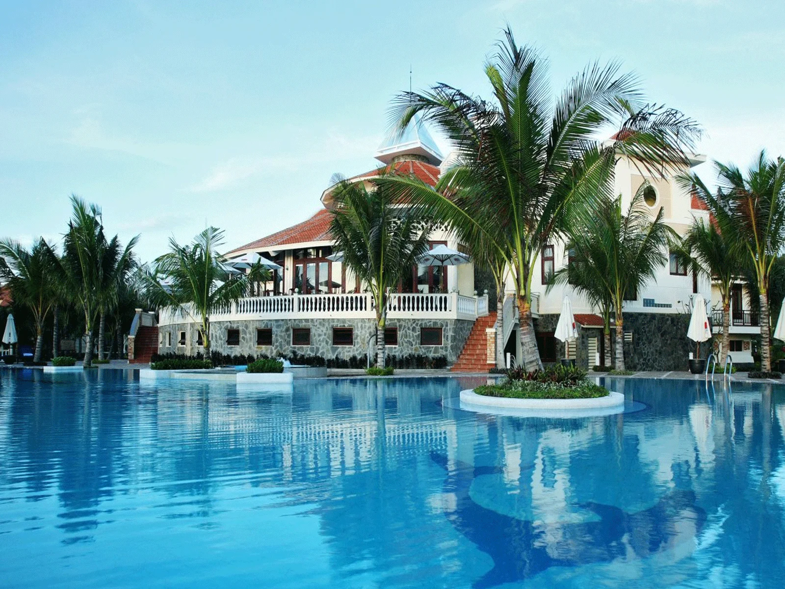 Khách sạn Golden Coast Resort & Spa Phan Thiết Phan Thiết - Mũi Né