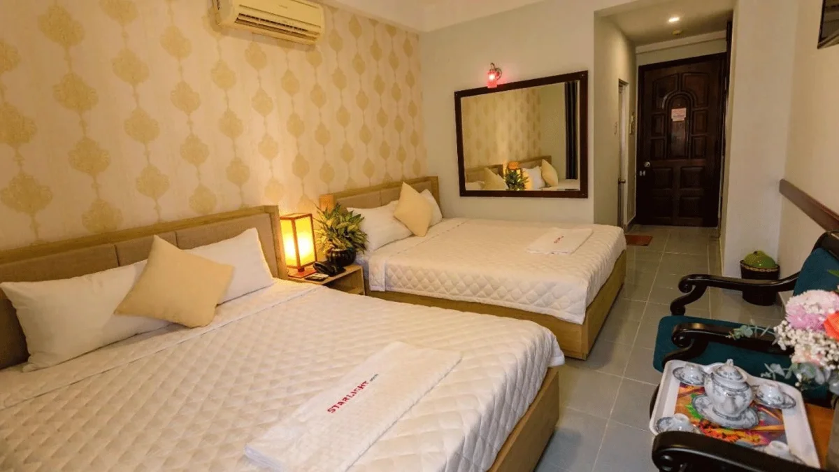 Khách sạn Star Light Hotel Nha Trang