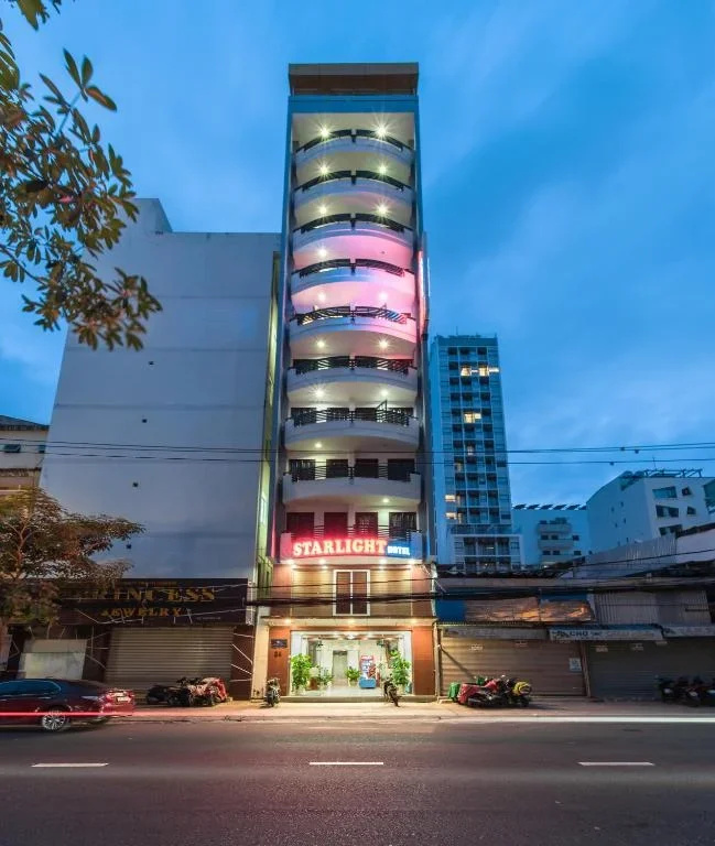 Khách sạn Star Light Hotel Nha Trang