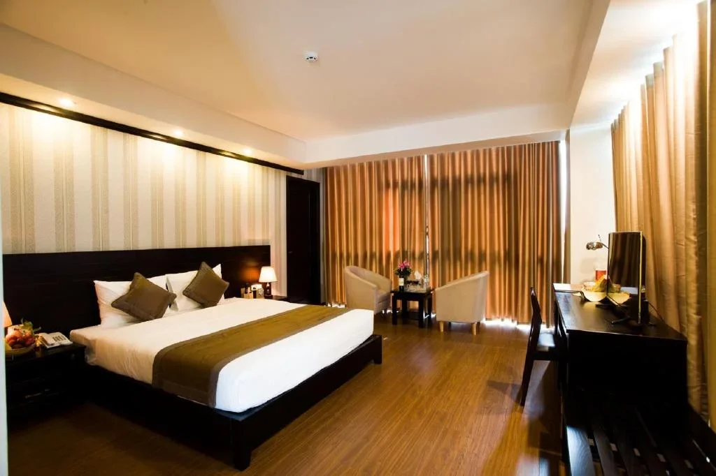 Khách sạn Top Hotel Hà Nội