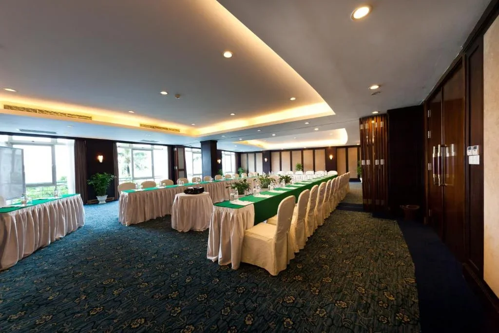 Khách sạn The Hà Nội Club Hotel & Lake Palais Residences