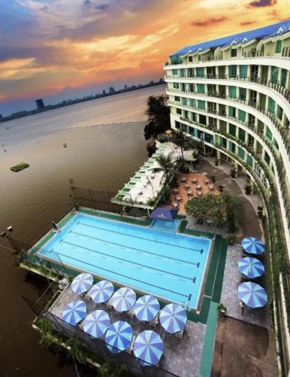 The Hà Nội Club Hotel & Lake Palais Residences