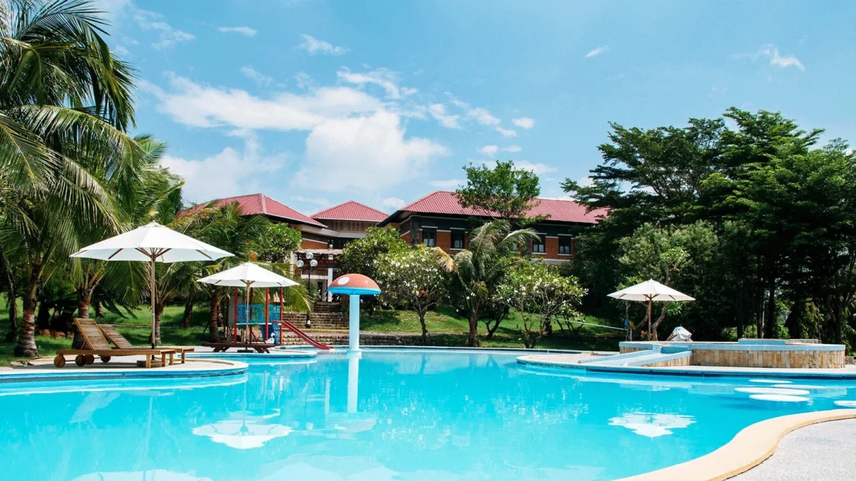 Lazi Beach Resort Mỏm Đá Chim Bình Thuận