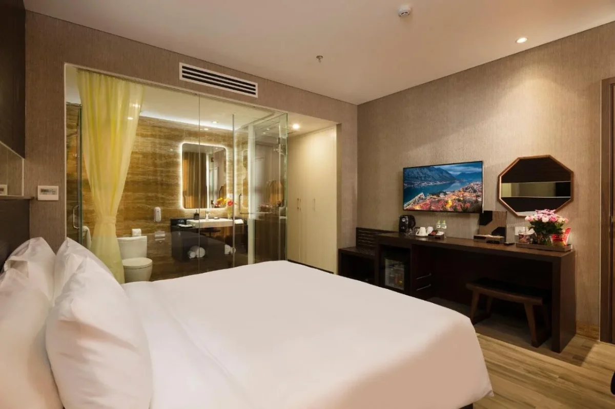 Khách sạn Emerald Bay Hotel Nha Trang