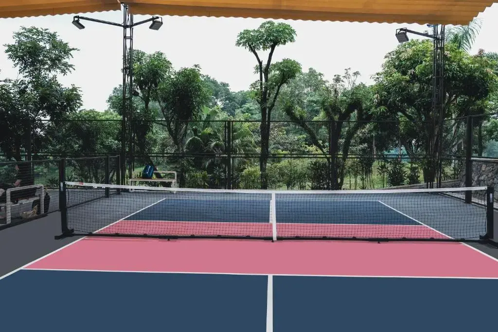 Khách sạn Wyndham Sky Lake Resort & Villas Hà Nội