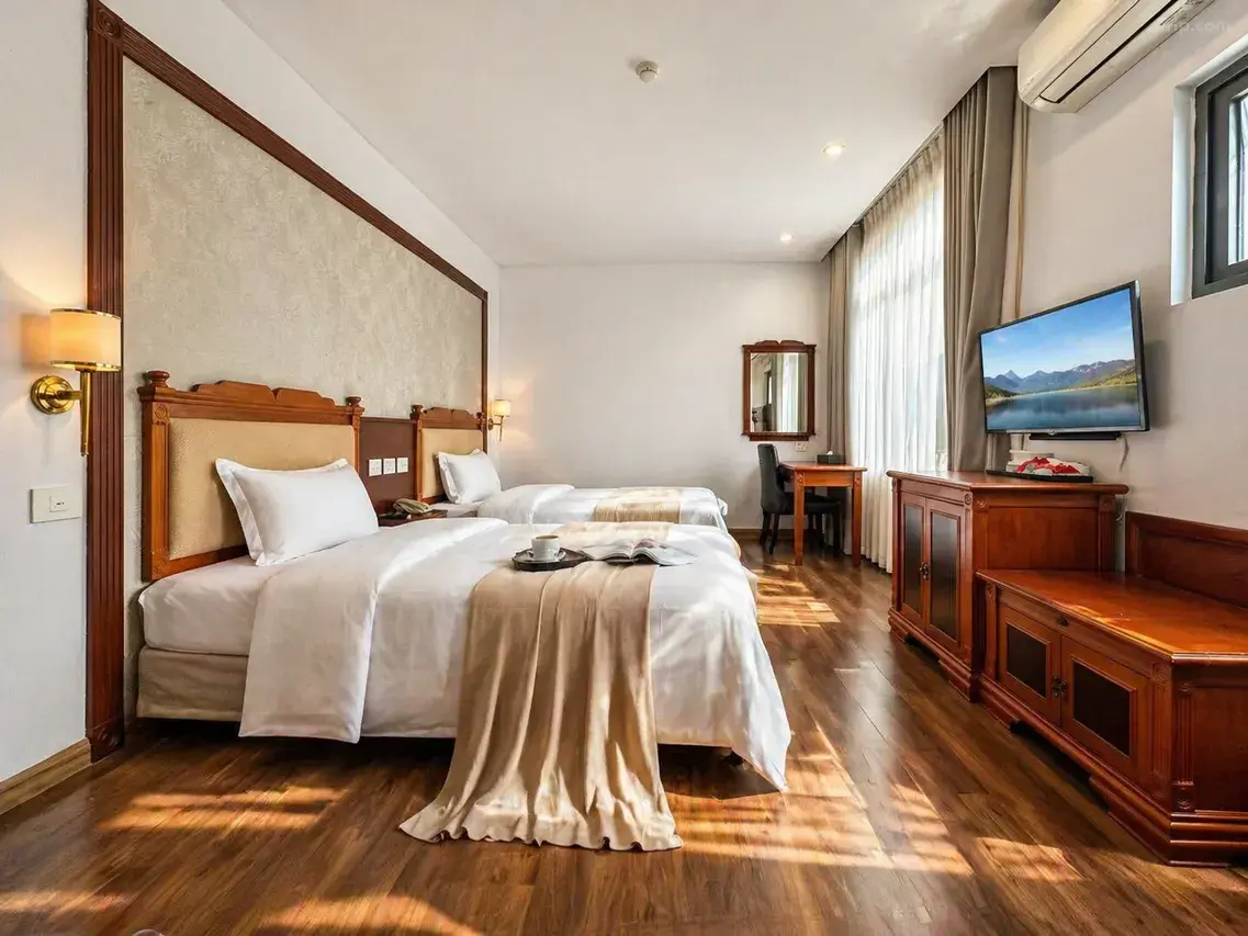 Khách sạn Western Hotel Hà Nội