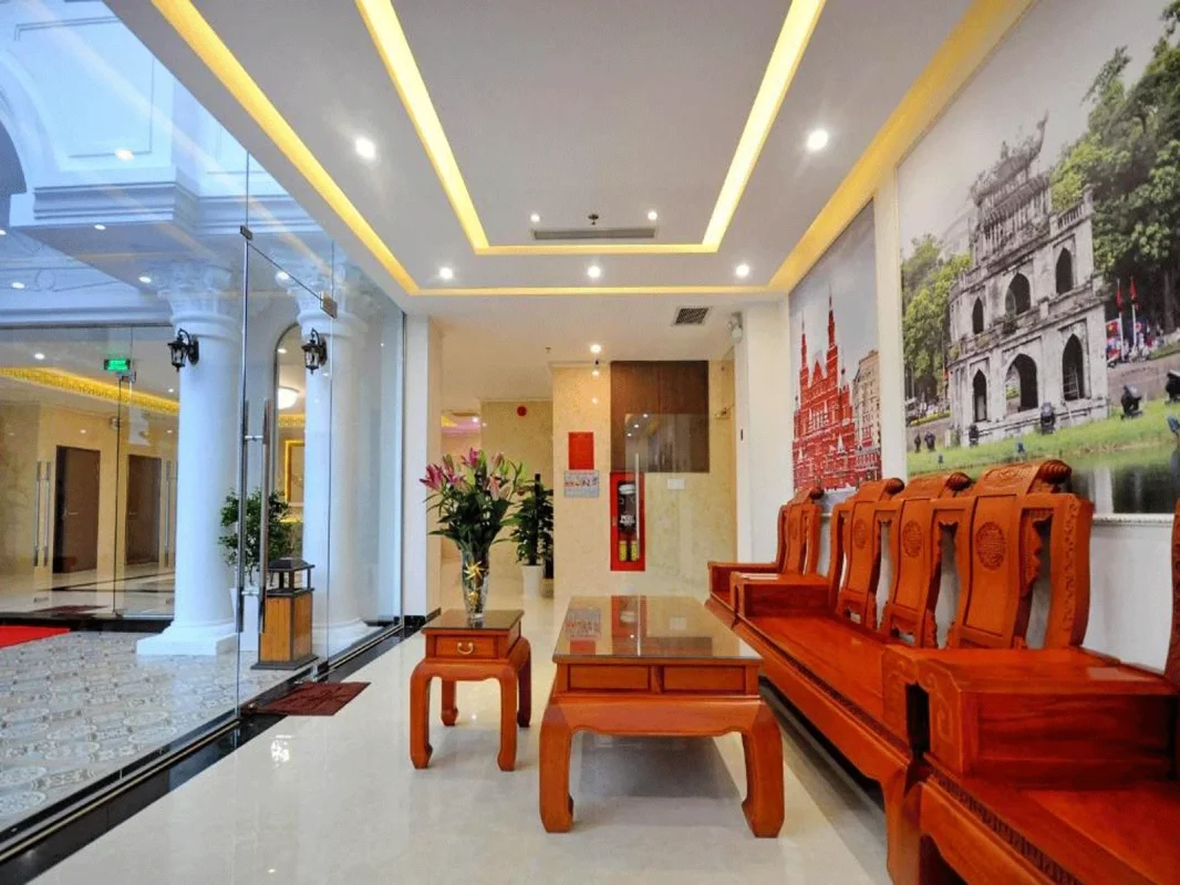 Khách sạn Crown Nguyên Hoàng Hotel Nha Trang