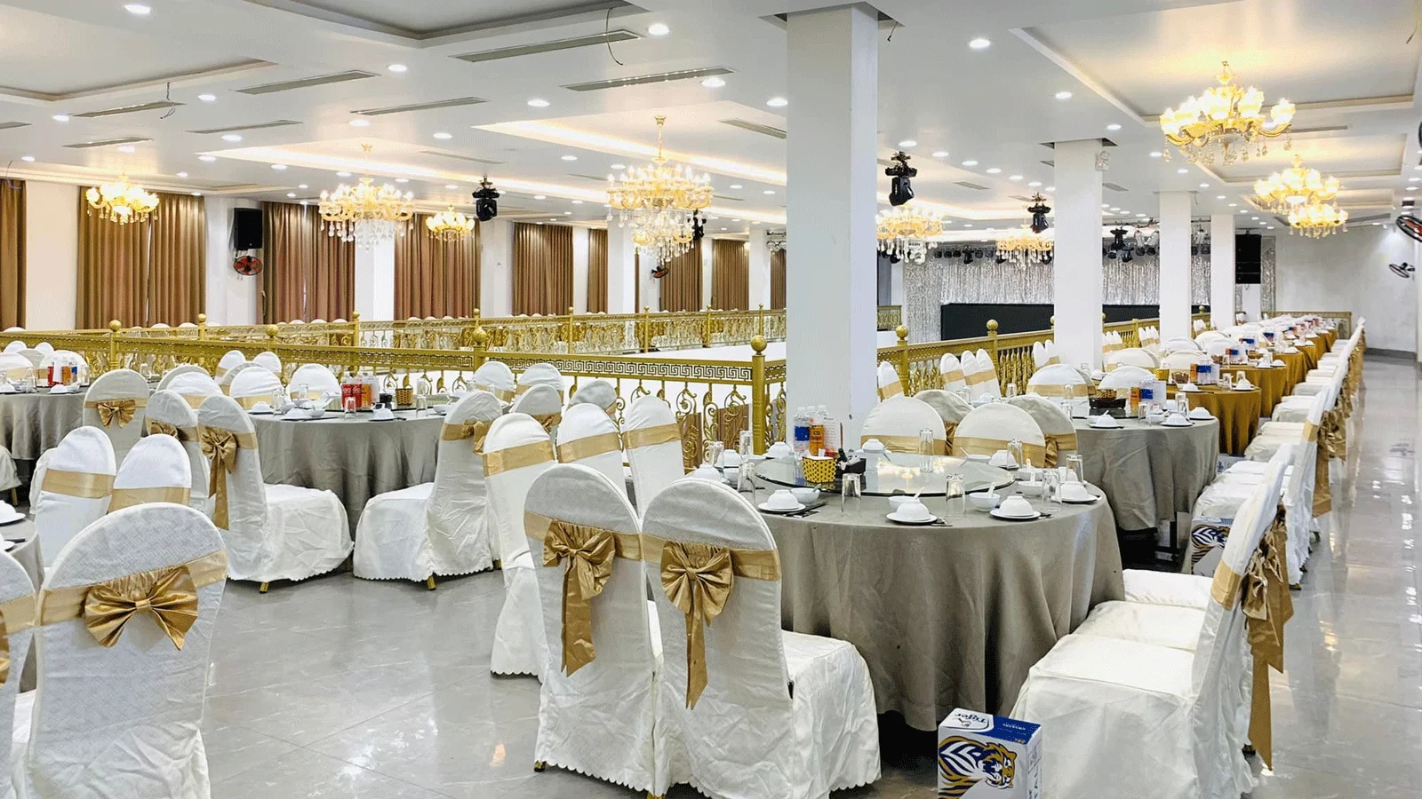 Khách sạn Royal Hotel Quảng Bình