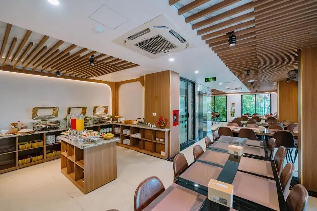 Khách sạn Cát Bà Eco Hotel