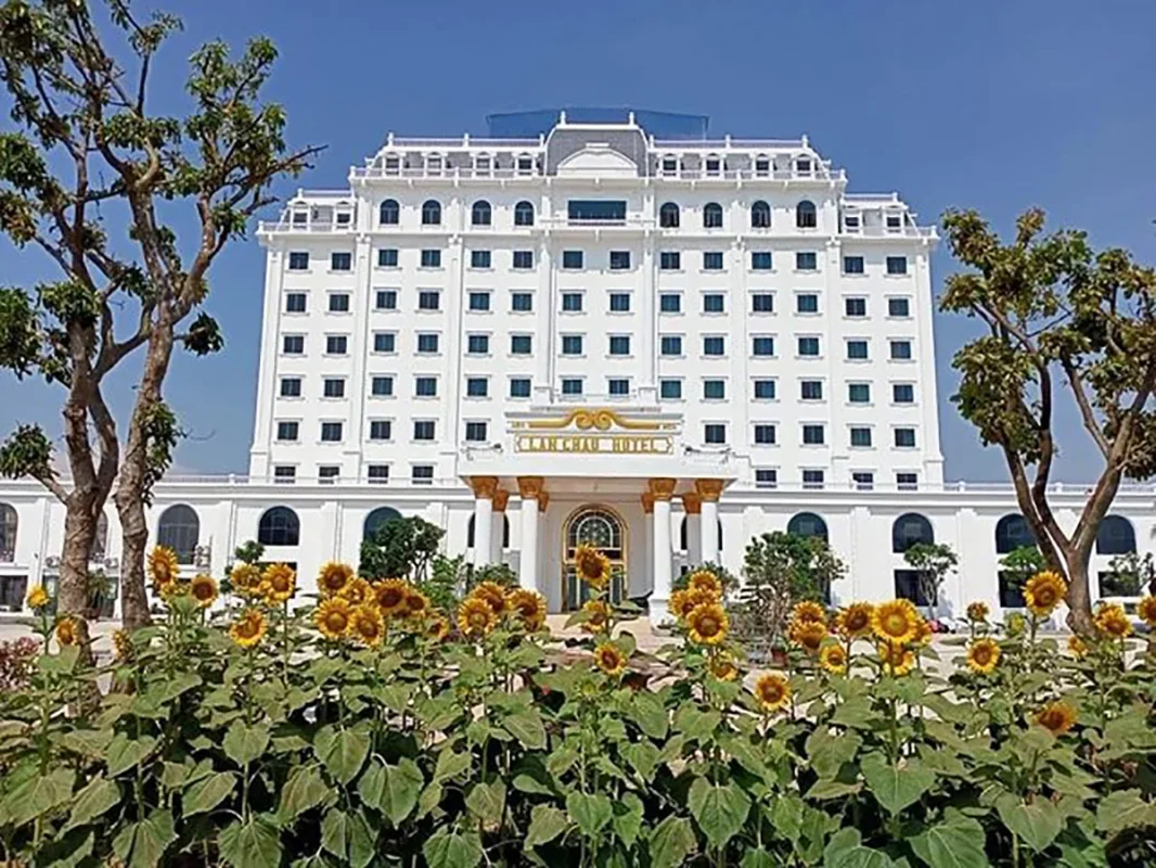 Khách sạn Lan Châu Luxury Hotel Cửa Lò