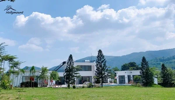Resort Hollymount Lương Sơn Hòa Bình