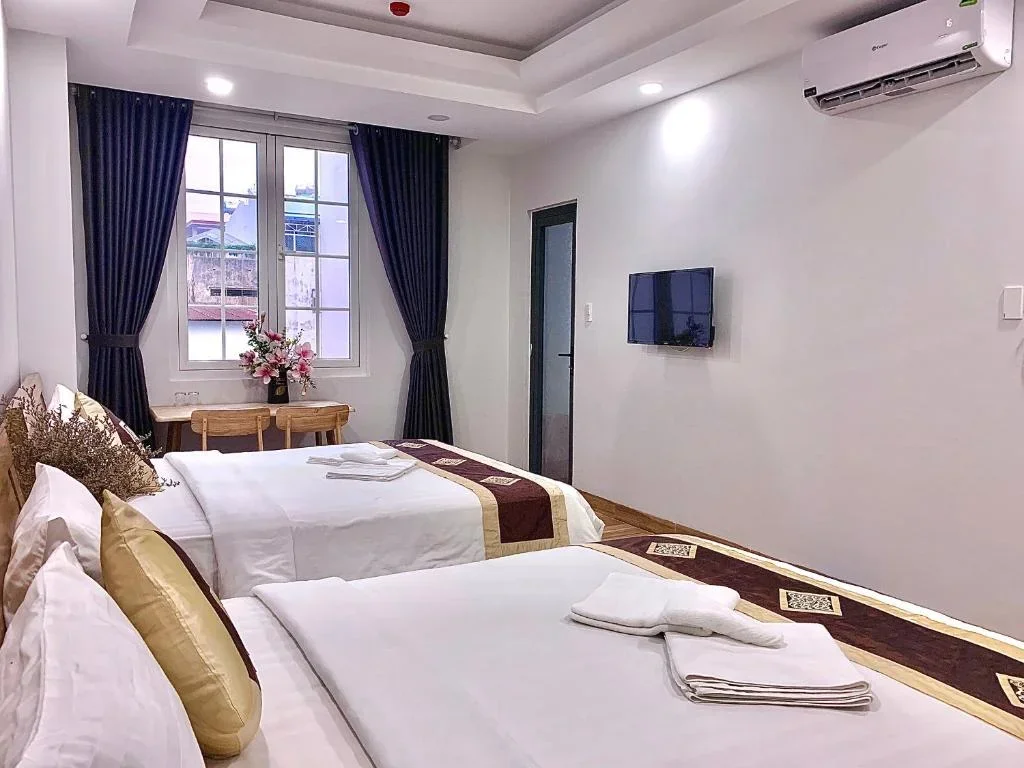 Khách sạn The Lumiere Hotel Hồ Chí Minh
