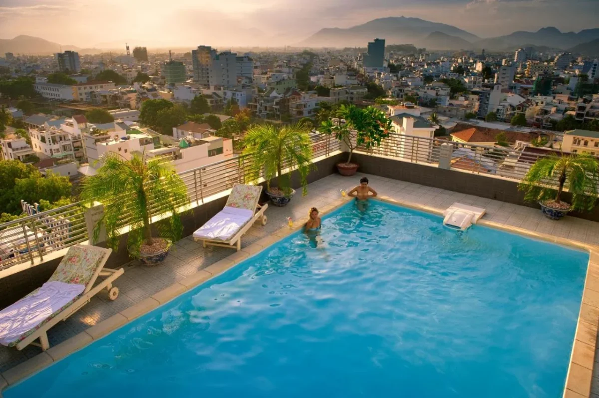 Khách sạn The Summer Hotel Nha Trang