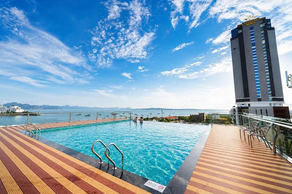 Khách sạn Danitel Hotel Hạ Long