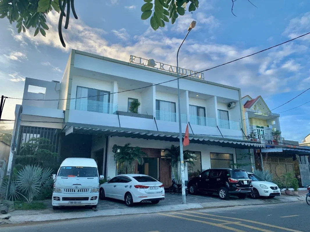 Khách sạn Flora Hotel - Phan Rí Cửa Bình Thuận